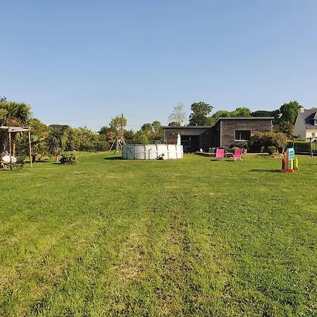 Le Paradis Des Enfants Et Sa Maison En Bois Combrit