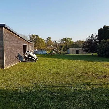 Le Paradis Des Enfants Et Sa Maison En Bois * Combrit