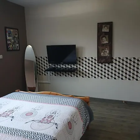 Le Paradis Des Enfants Et Sa Maison En Bois Holiday home Combrit