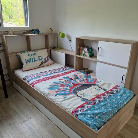 Le Paradis Des Enfants Et Sa Maison En Bois Holiday home